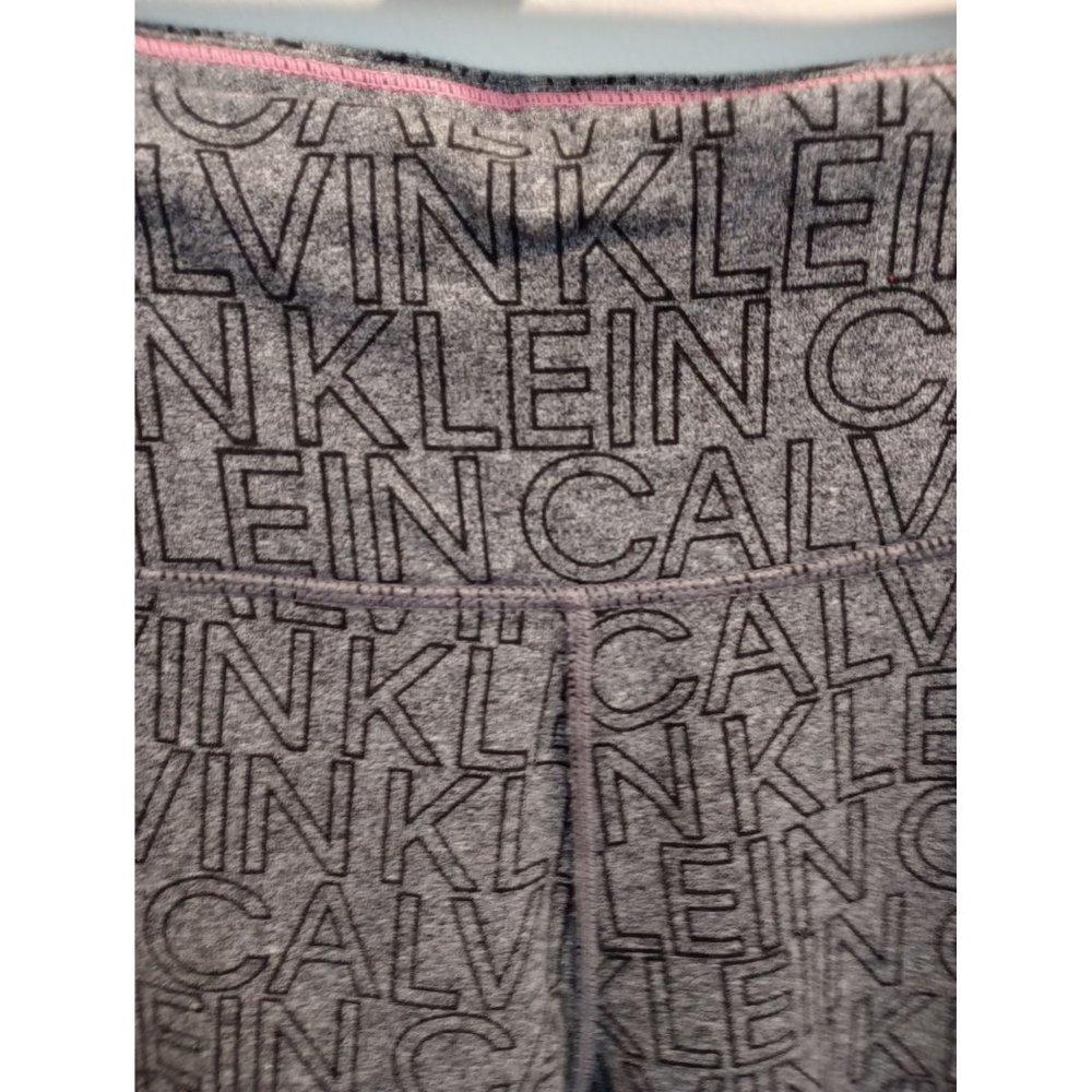 Calvin Klein Performance knee  length leggings XL